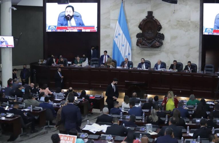 Diputados haraganes mantienen alto gasto en CN sin trabajar