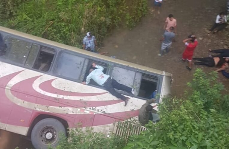 LOCOS PROVOCAN TRAGEDIAS EN CARRETERAS