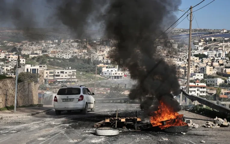 AL MENOS 100 PERSONAS MUERTAS EN EL NORTE DE GAZA POR NUEVOS BOMBARDEOS ISRAELÍES