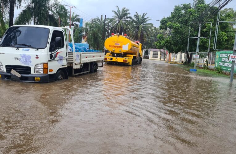 SE AGUAN LAS VACACIONES DE VERANEANTES