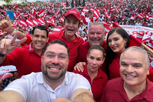 EMOCIONADOS LIBERALES