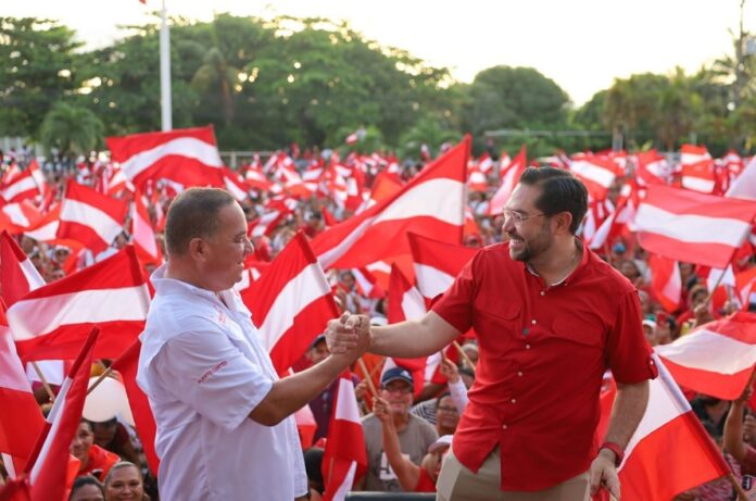 JORGE CÁLIX Y GIANCARLO, A LA CARGA EN PUERTO CORTÉS