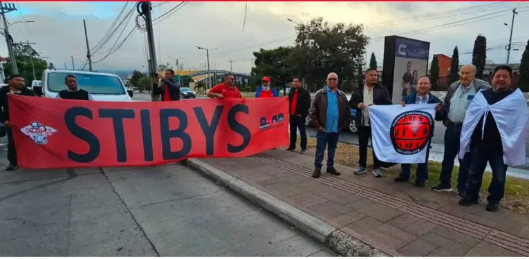 HUELGA PERDIDAS Y NAVIDAD SIN CERVECITAS NI COCA-COLAS